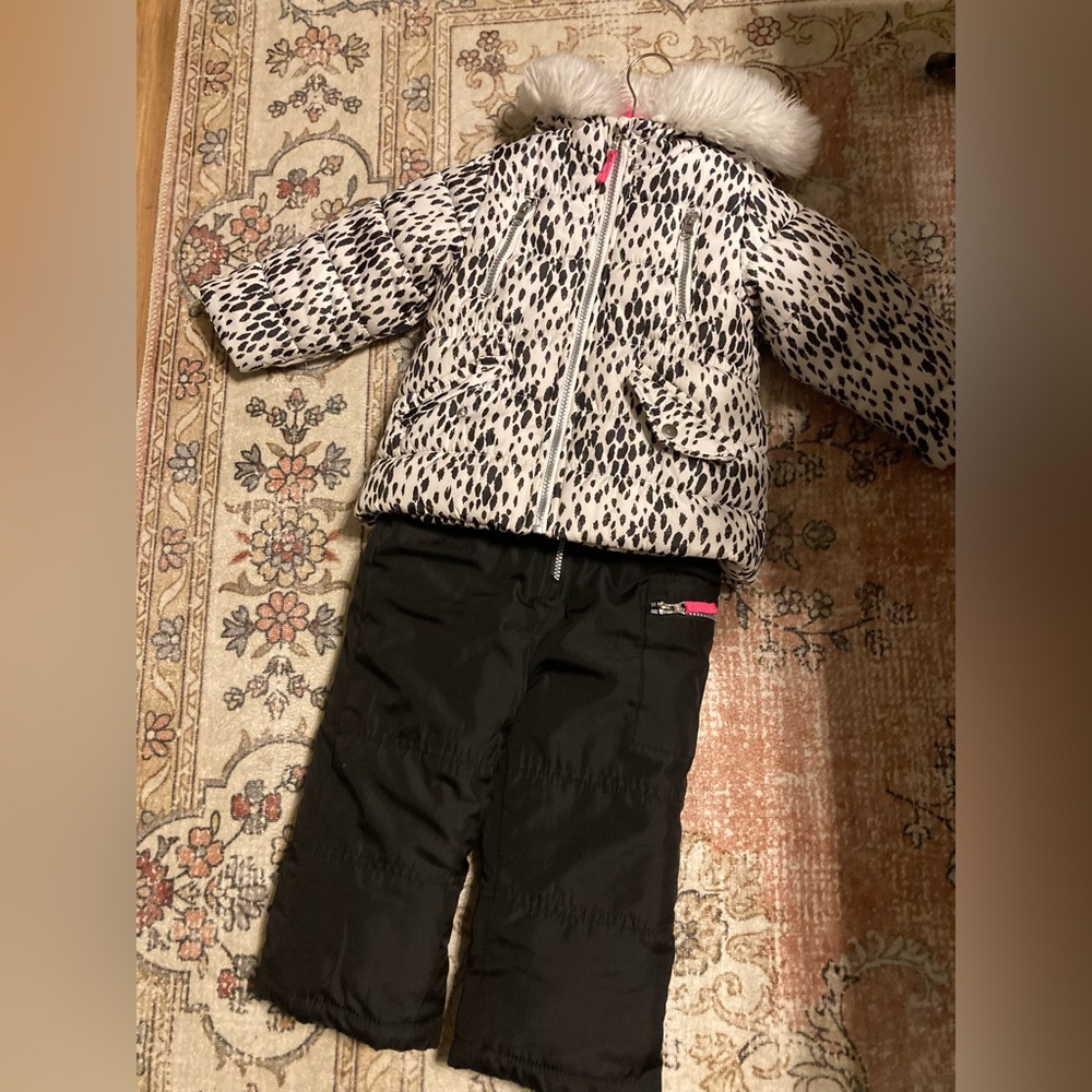 Carter's snow pants and coat size 3t